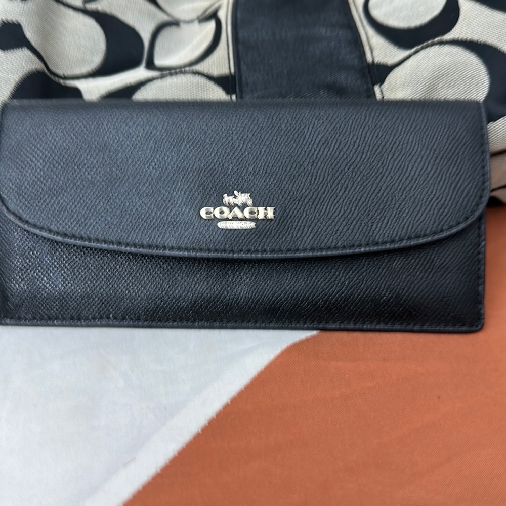 Coach wallet